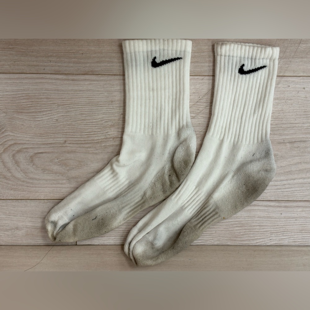 Used nike socks - Picture 4 of 9